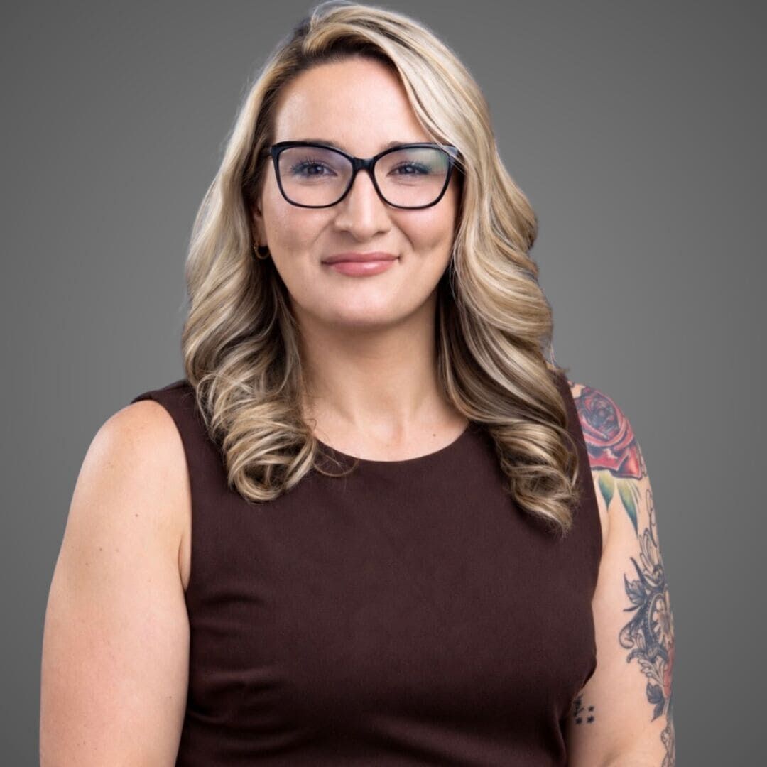 Angelique Headshotgrey